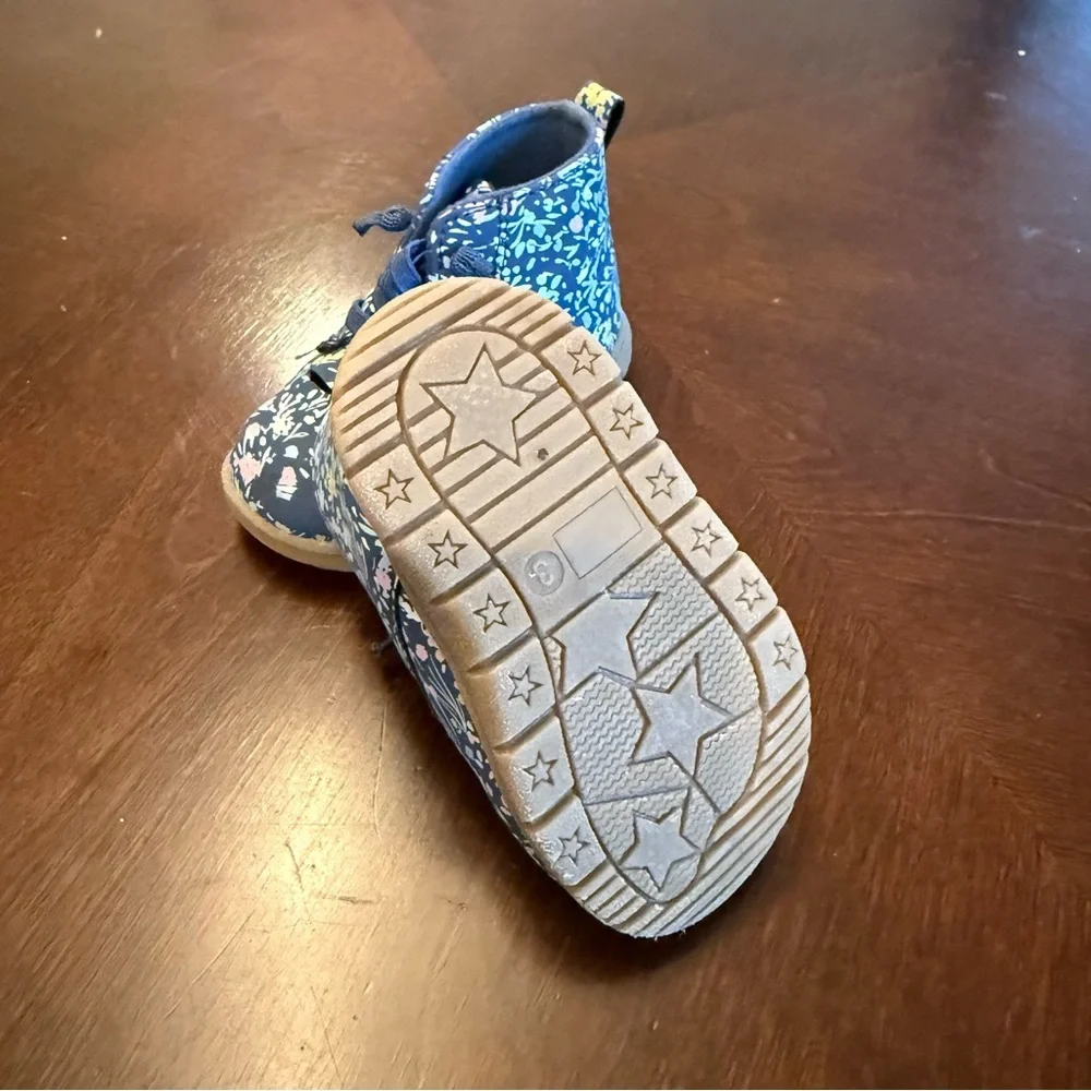 Not Rated Baby Shoes - Brown Bow and Blue Floral